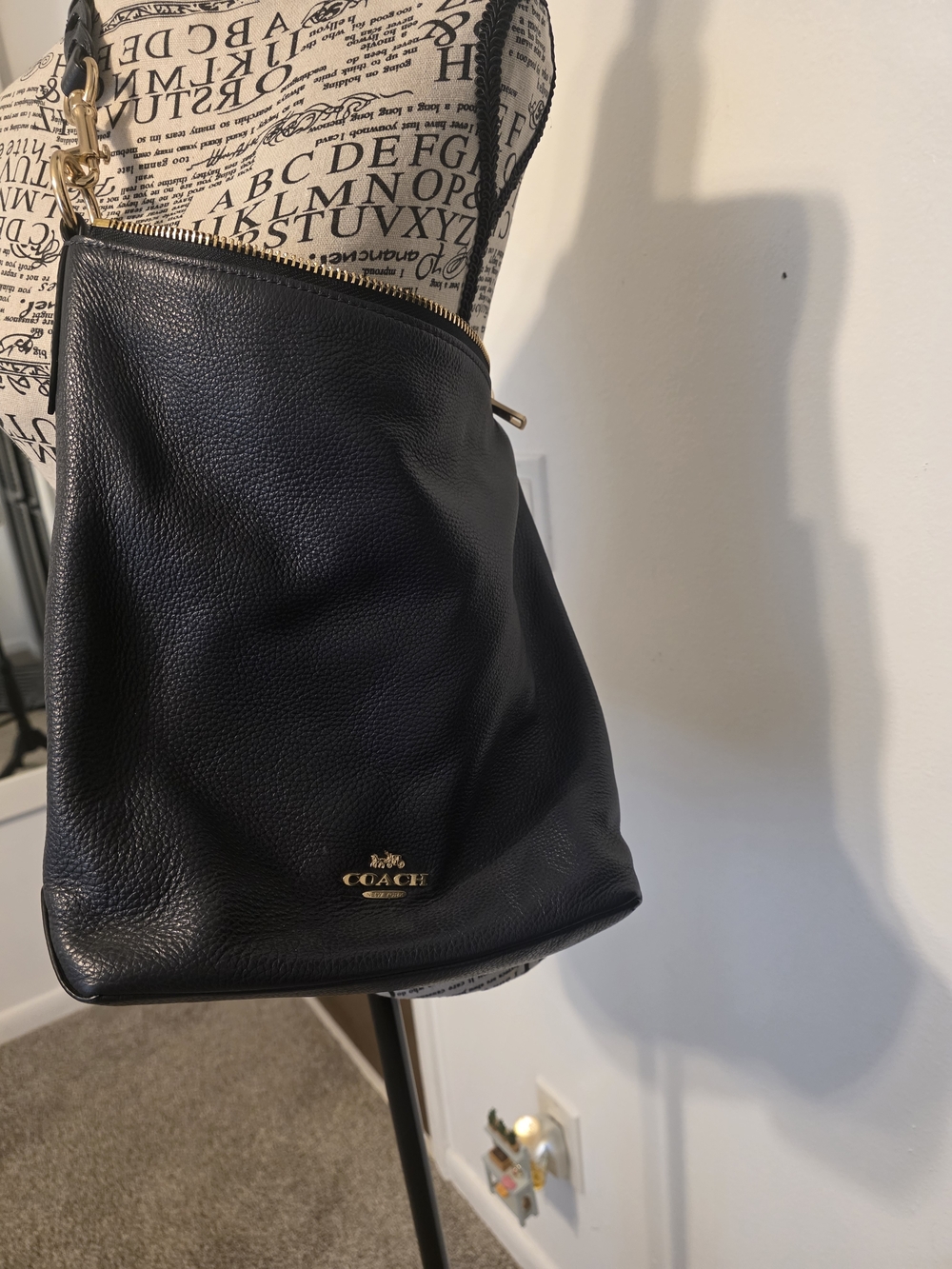 COACH Black Leather Shoulder Bag - Pebbled Leather Hobo